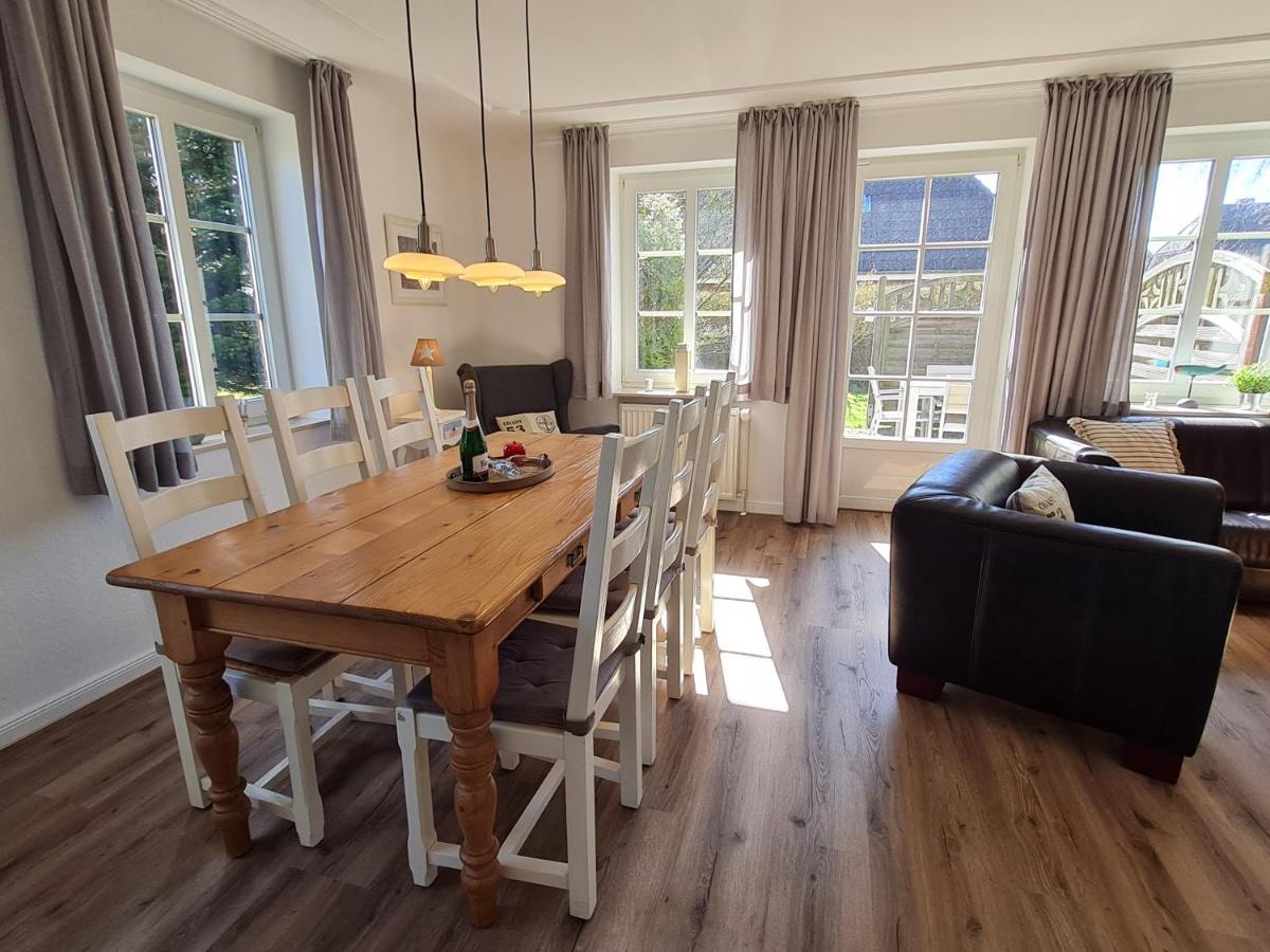 Ferienhaus Ellen, Eg Whg Utersum Exteriör bild